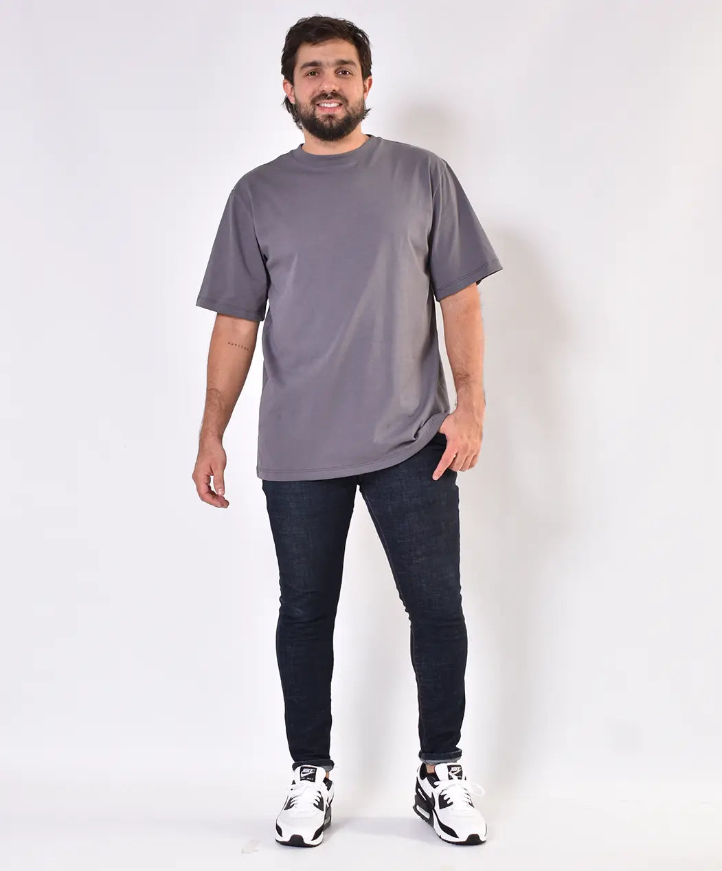 Camiseta Oversize Gris Oscuro